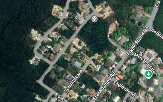 PRIME CORNER LOT IN TRANQUIL FRANK SOUND – 0.40 ACRES