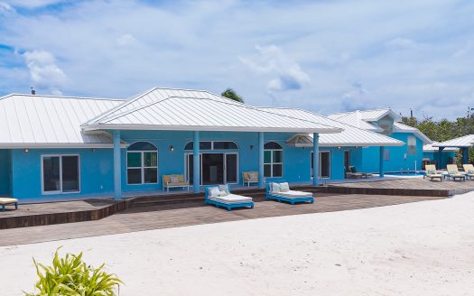 LITTLE CAYMAN BEACHFRONT HOME WITH POOL