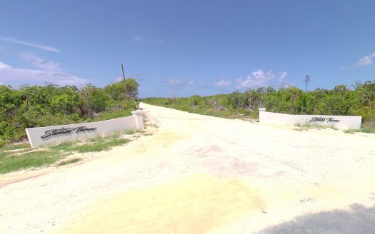 STONE’S THROW LITTLE CAYMAN  .37 ACRES