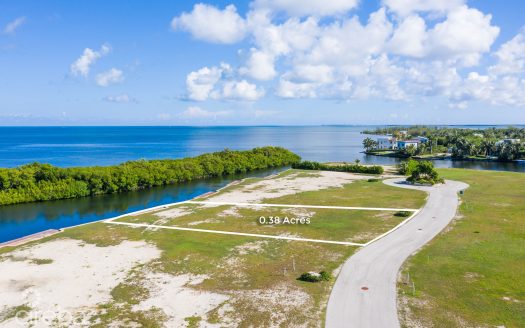 HARBOUR REACH 0.38 ACRE, NORTH SOUND FACING