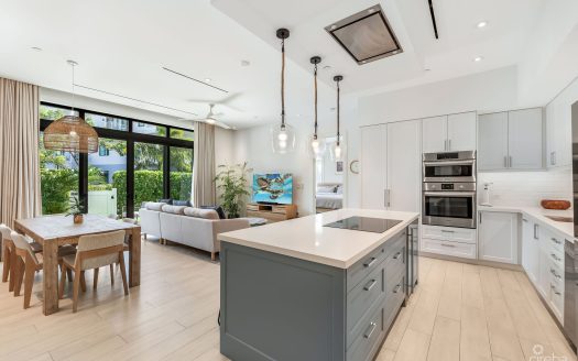 OLEA 414 – PRIVATE GARDEN 2-BED RESIDENCE