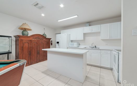 SMITH ROAD VILLAS #77: HIGH-DEMAND INVESTMENT PROPERTY IN GEORGE TOWN