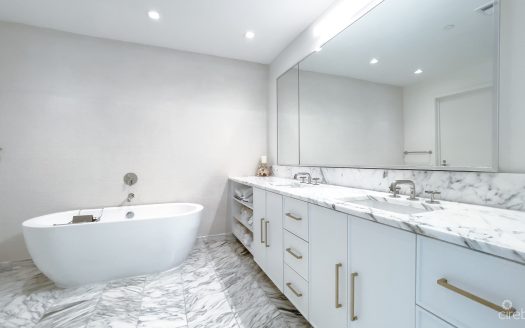 3 BED SEAFIRE CORNER RESIDENCE