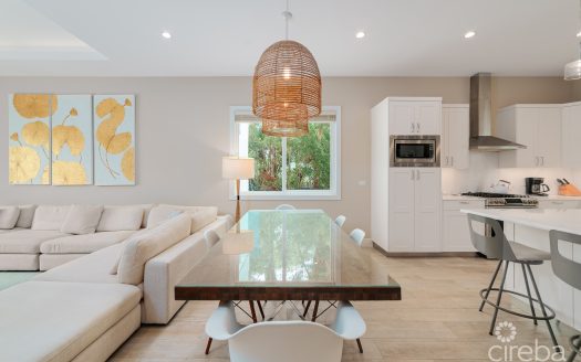 BOGGY SANDS CLUB WITH TWO STORAGE UNITS BOGGY SANDS CLUB WITH TWO STORAGE UNITS