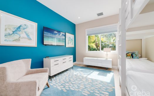 BOGGY SANDS CLUB WITH TWO STORAGE UNITS