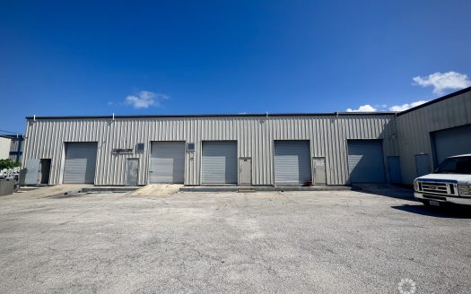RED GATE WAREHOUSE 605 SQ FT