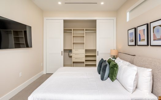 POINT WEST UNIT #9 – ONE BED OCEAN VIEW