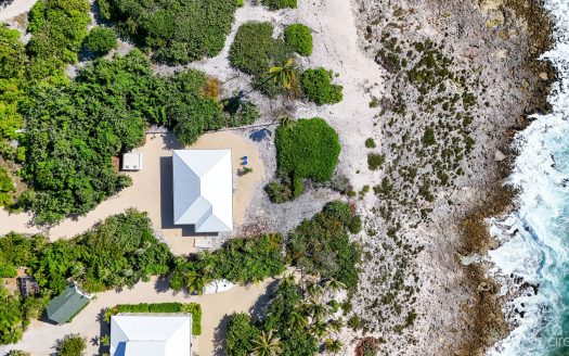 SOUTHSIDE SEAFRONT VILLA