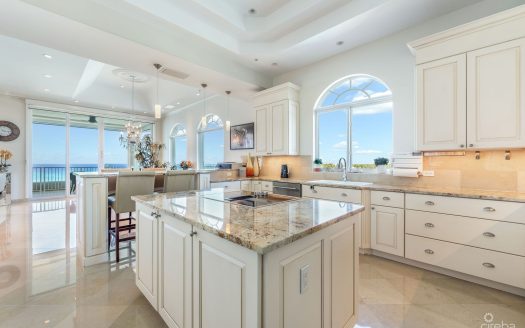 RENAISSANCE PENTHOUSE SEVEN MILE BEACH