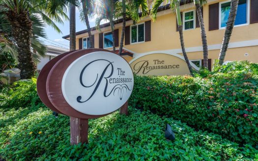 RENAISSANCE PENTHOUSE SEVEN MILE BEACH