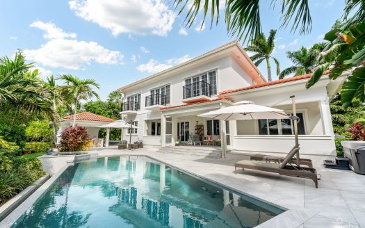 30 IRONSHORE DRIVE – VISTA DEL MAR SPANISH-STYLE CANAL FRONT VILLA