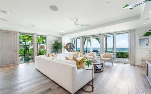 TIDES 102, EXCLUSIVE BEACHFRONT VILLA
