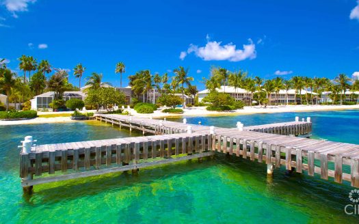 POOLS OF THE KAI – BEACHFRONT OASIS IN RUM POINT