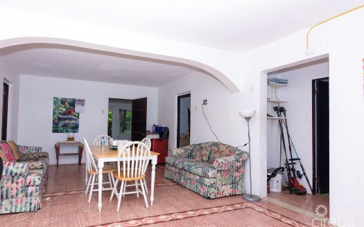 MR. V’S POSTO AL SOLE