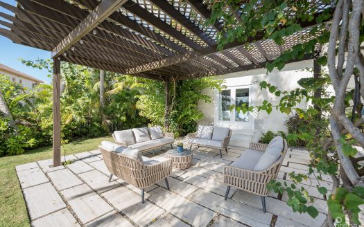 FULLY RENOVATED 4-BED CANAL FRONT HOME WITH DEN & DOCK | THE SHORES