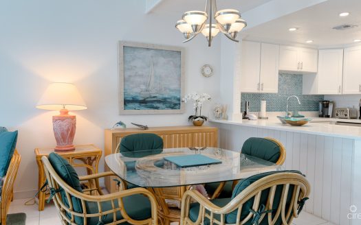 2 BED CONDO SEVEN MILE BEACH VILLAS OF THE GALLEON