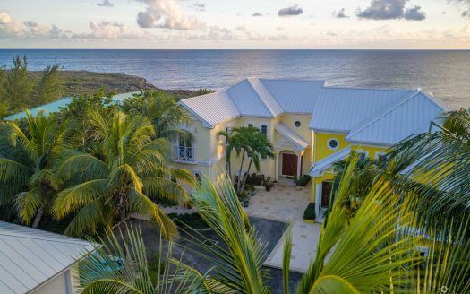 4 BED OCEAN FRONT IN SAVANNAH 4 BED OCEAN FRONT IN SAVANNAH