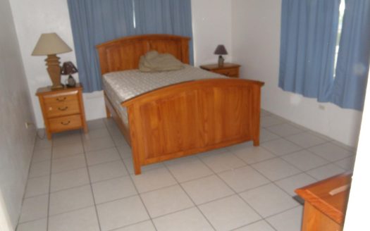 MONEY MAKING TRIPLEX IN WEST BAY MONEY MAKING TRIPLEX IN WEST BAY