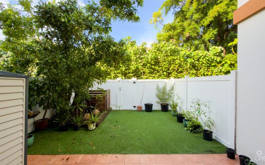 OMEGA VILLAS TOWNHOUSE 2 BED