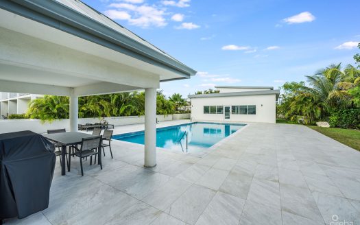 DOWNTOWN REACH – GROUND FLOOR – ONE BEDROOM