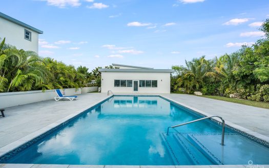 DOWNTOWN REACH – GROUND FLOOR – ONE BEDROOM