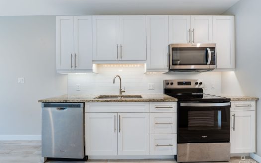 DOWNTOWN REACH – GROUND FLOOR – ONE BEDROOM