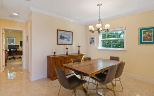 4 BED OCEAN FRONT IN SAVANNAH