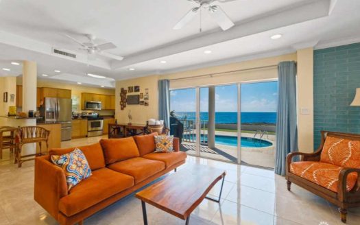 4 BED OCEAN FRONT IN SAVANNAH