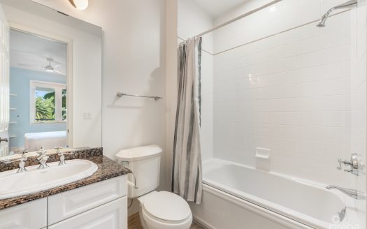 THE PINNACLE VILLA 20 WITH GARAGE