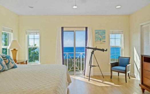 4 BED OCEAN FRONT IN SAVANNAH