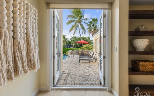 RITZ CARLTON – EXCLUSIVE RESORTS RESIDENCE