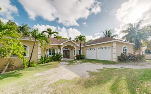 4 BED + OFFICE / 3.5 BATH SINGLE FAMILY HOME 4 BED + OFFICE / 3.5 BATH SINGLE FAMILY HOME