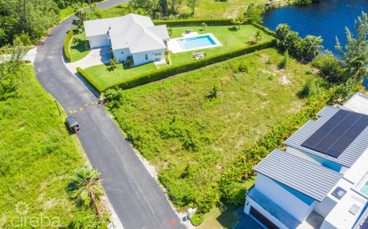 THE LAKES 0.38 ACRE, FLOOR PLANS INCLUDED