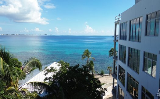 STUNNING SERRANA RESIDENCE 402