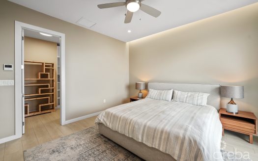 OCEAN CREST #21, LUXURY WATERFRONT CONDO W/DOCK