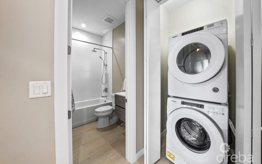 OCEAN CREST #21, LUXURY WATERFRONT CONDO W/DOCK