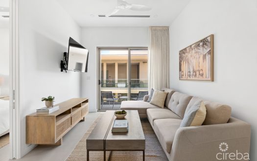 HARBOUR WALK 202 | 1 BED + DEN | CORNER UNIT