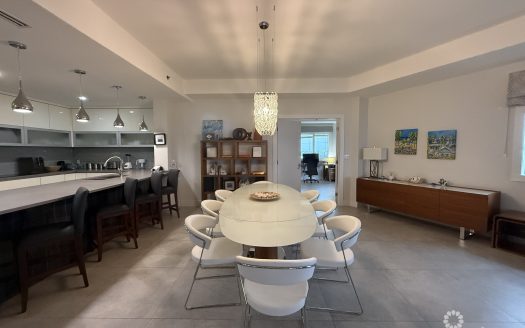 RITZ – CARLTON PRIVATE RESIDENCE #501