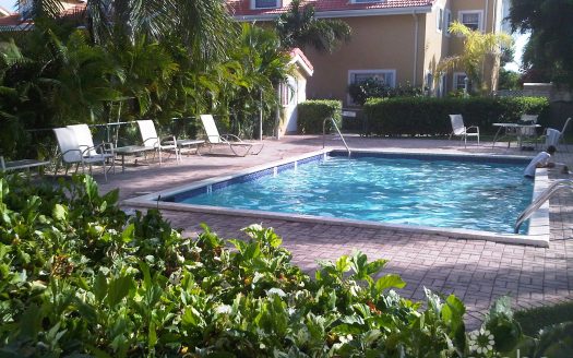 FOUNTAIN COURT 3 BED PLUS DEN