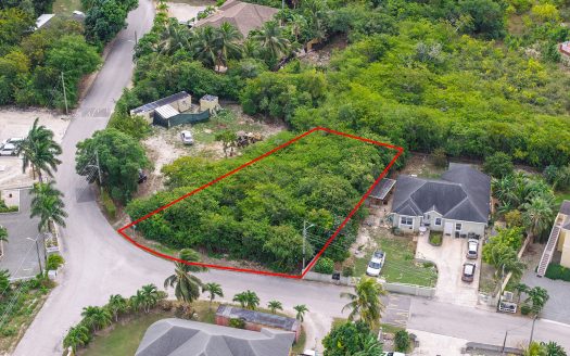 LUSH CORNER RESIDENTIAL LOT – LOWER VALLEY