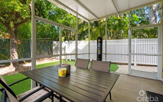 FOUNTAIN COURT 3 BED PLUS DEN