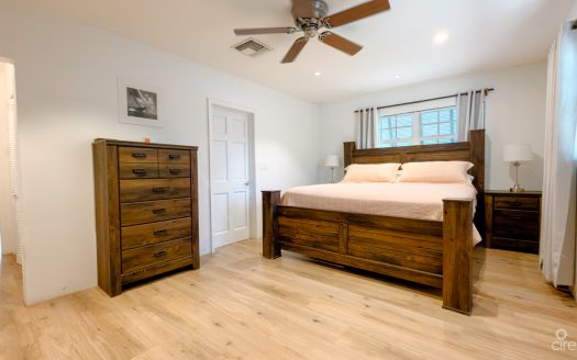 WEST BAY FAMILY HOME WITH POOL