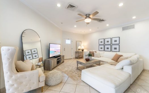 POINSETTIA PENTHOUSE B7, SEVEN MILE CORRIDOR