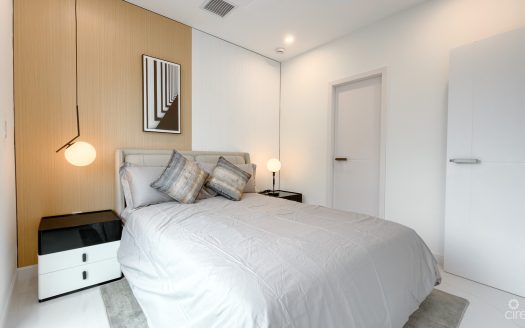 ARZA 3 BED CORNER CONDO