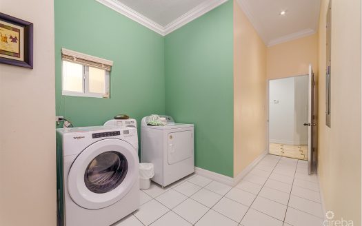 3 BED MIDWAY CLOSE FAMILY HOME