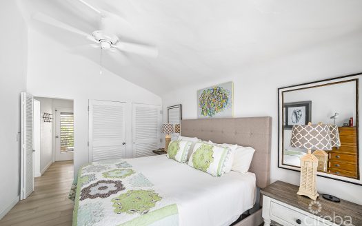 SEA LODGES OF CAYMAN KAI – PRIME ONE BEDROOM BEACHFRONT CONDO