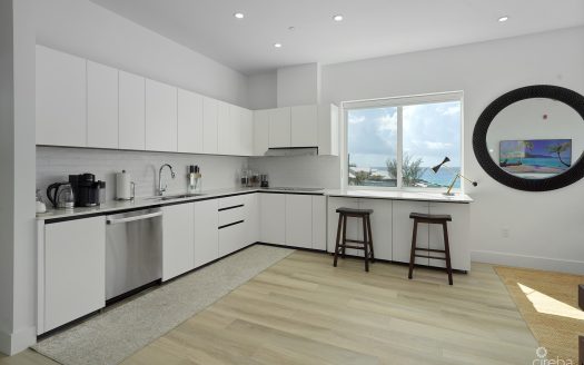 SUNSET POINT – SIGNATURE PENTHOUSE WITH VENDOR FINANCING!