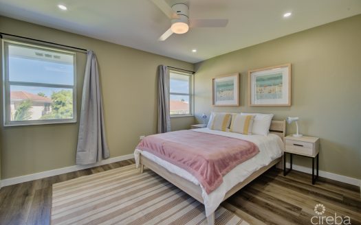 GRAPE TREE CONDO SEVEN MILE BEACH