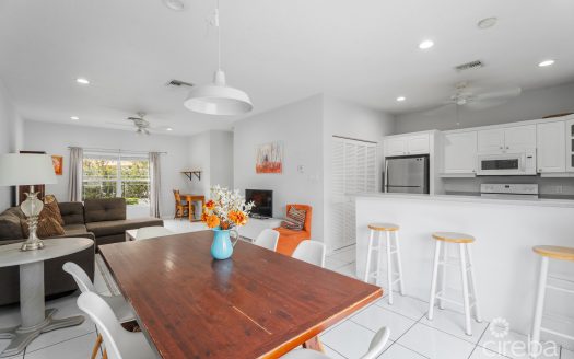 SOUTHERN SKIES 10, SOUTH SOUND HOME