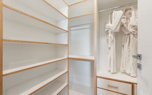 ONE CANAL POINT 324, SEVEN MILE CORRIDOR